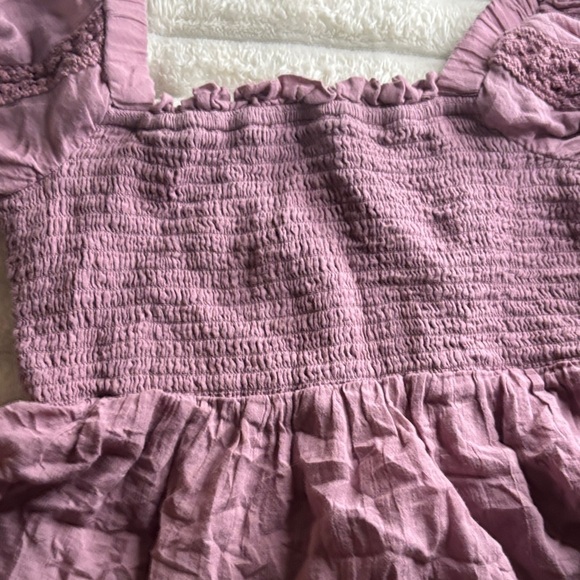 American Eagle Outfitters Mauve Smocked Blouse - Picture 4 of 4